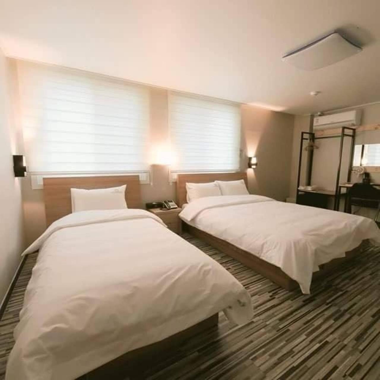 Stay Pohang Hotel Exterior photo