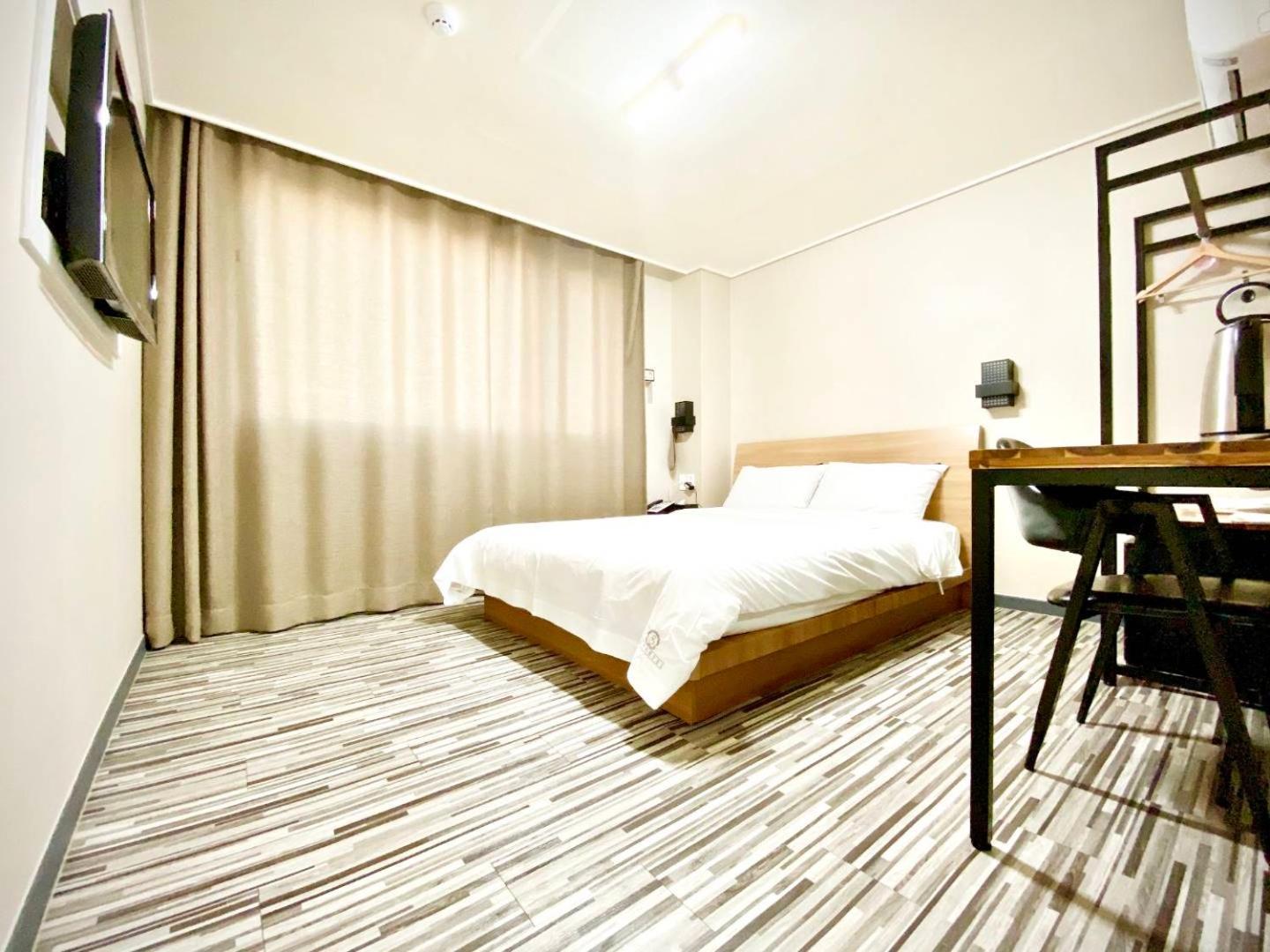 Stay Pohang Hotel Room photo